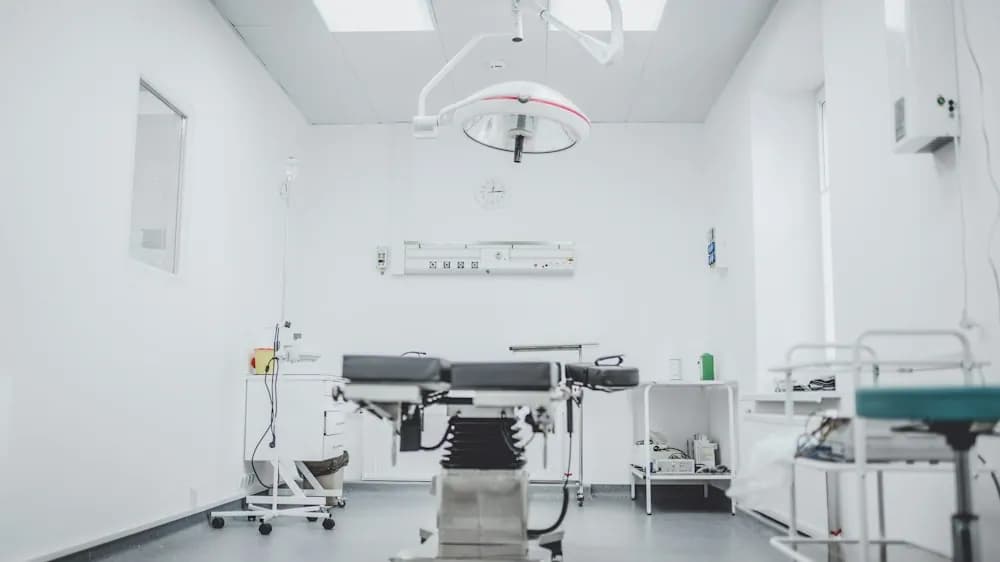 Outpatient imaging center scanner suite